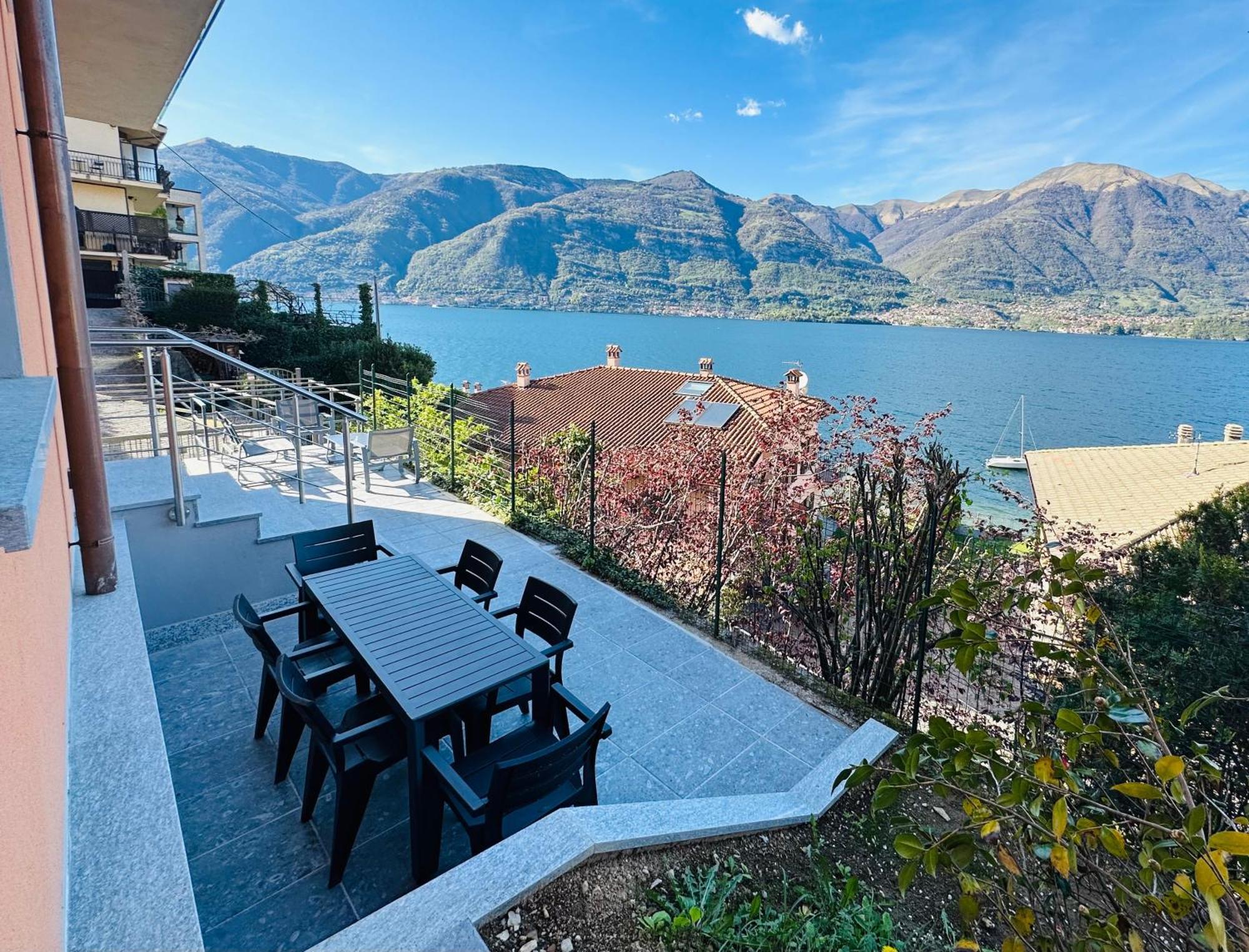 Monolocale Sosta Sul Lago Lezzeno Exteriör bild